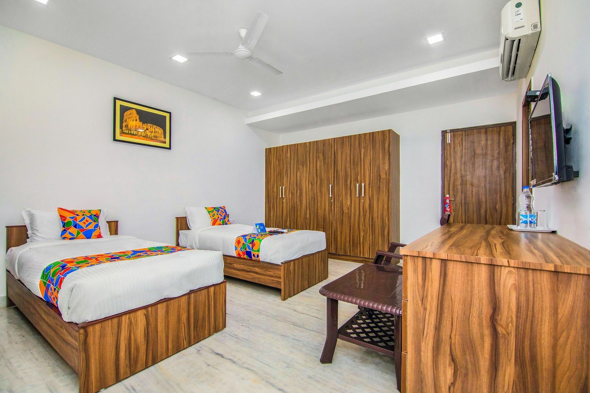 Fabhotel Venkeys Service Apartment Mylapore Chennai Exterior foto